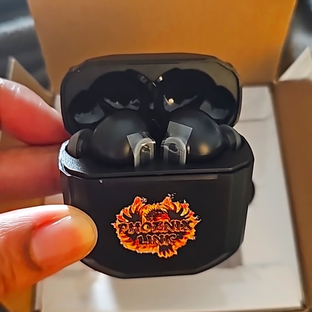 Allegro ear buds with charging case brand new great Christmas gift very clear
